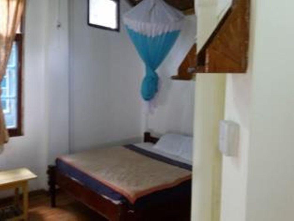 Prince Hotel Mrauk U Exterior photo