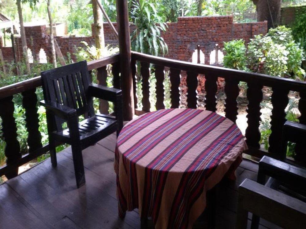 Prince Hotel Mrauk U Exterior photo