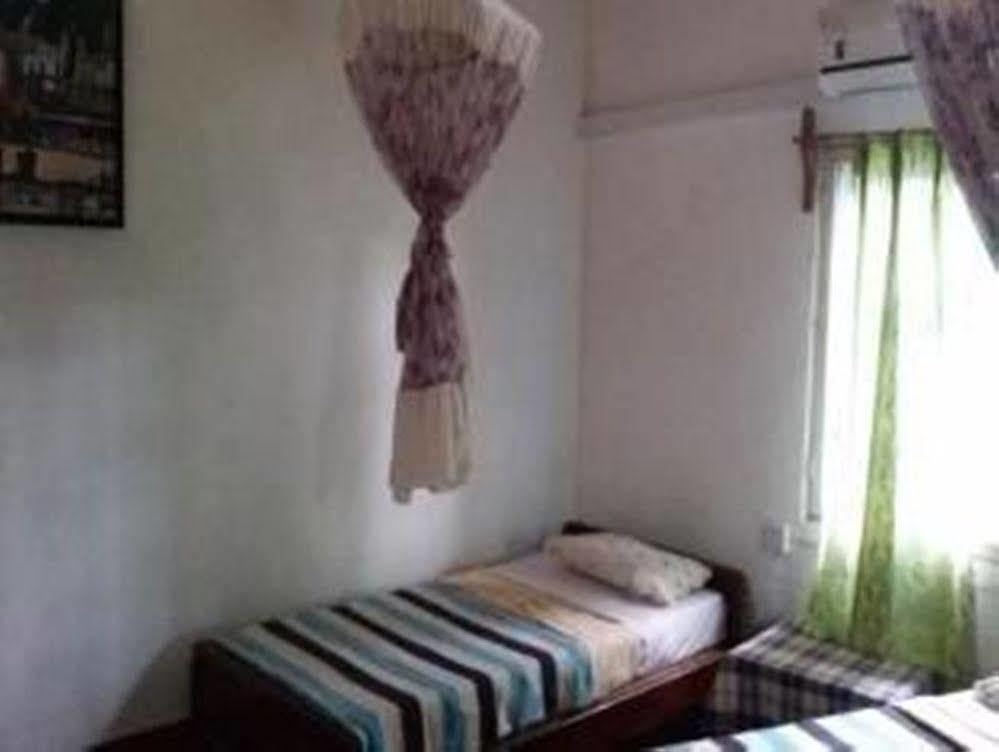 Prince Hotel Mrauk U Exterior photo