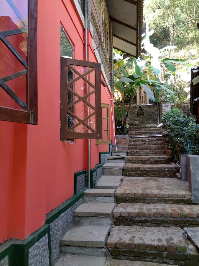 Prince Hotel Mrauk U Exterior photo